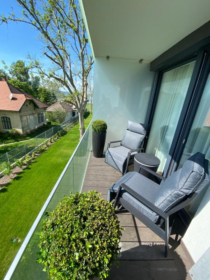Bonnie-Premium Lelle Waterfront Private Apartment Balatonlelle Zewnętrze zdjęcie