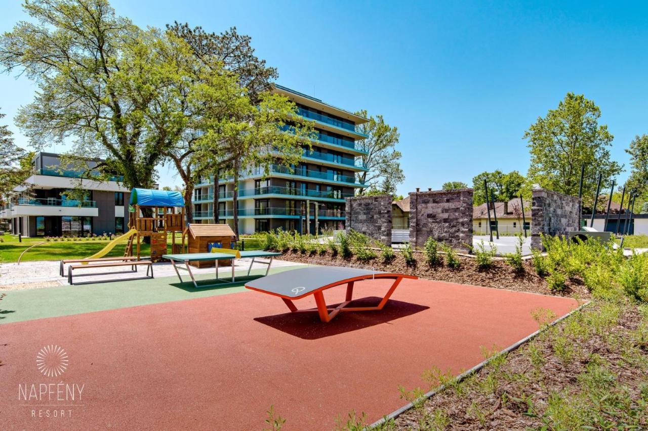 Bonnie-Premium Lelle Waterfront Private Apartment Balatonlelle Zewnętrze zdjęcie